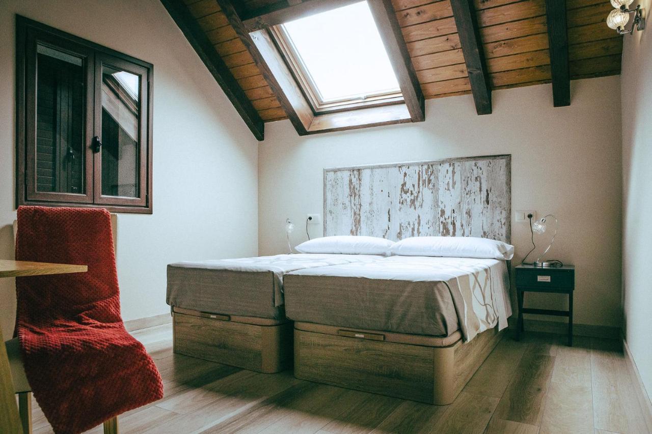 Hostal Iratibizkar Ochagavía Buitenkant foto